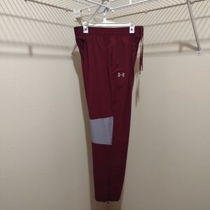 Under Armour men's heat gear loose pants size XL